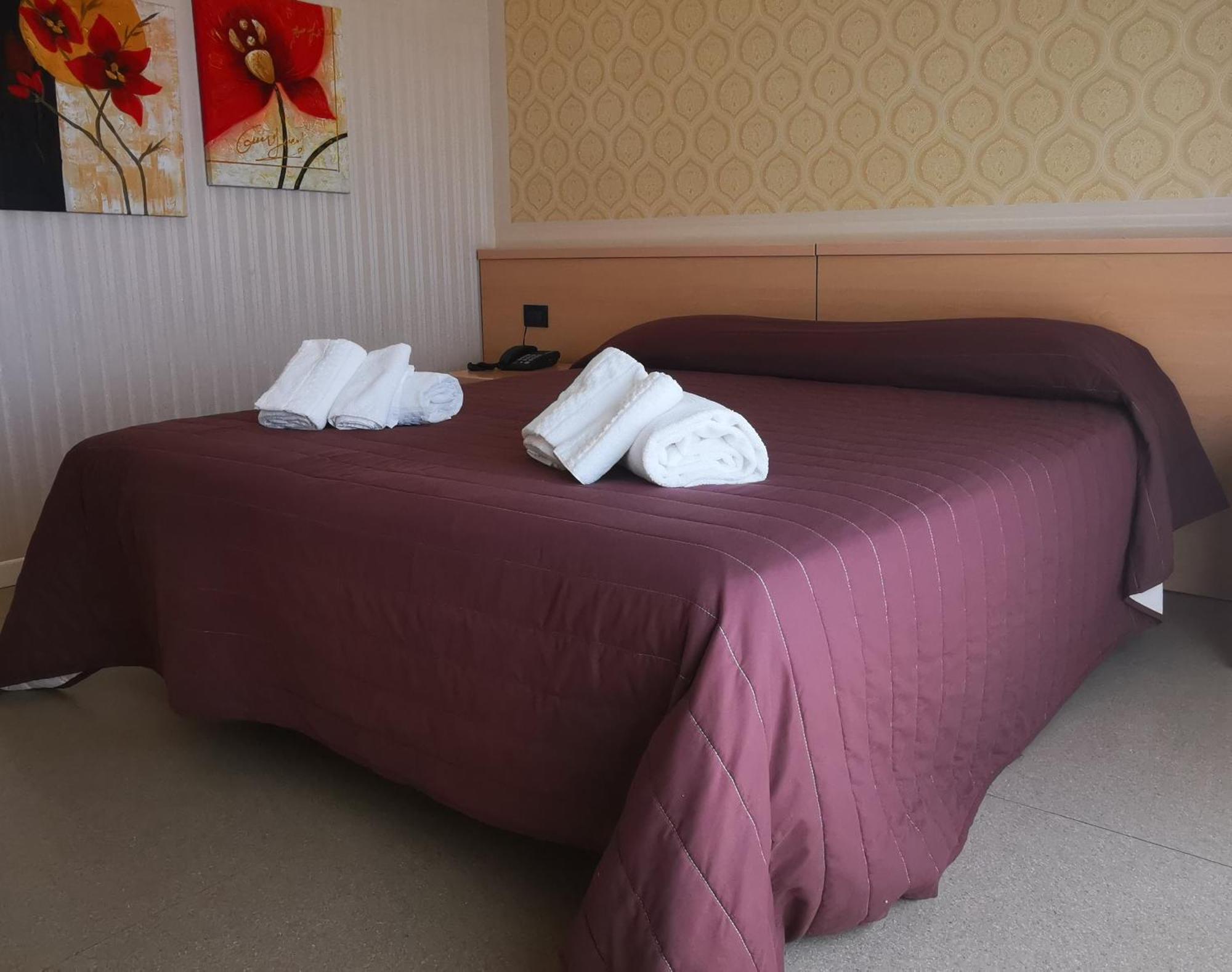 Hotel Aquavite Gardone Riviera Ngoại thất bức ảnh